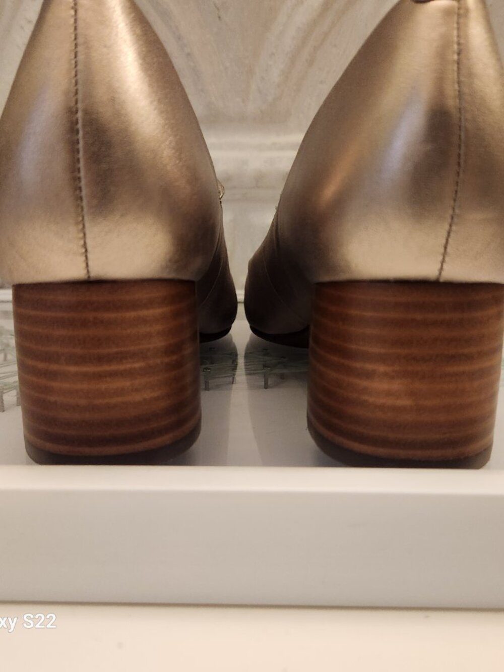 Earth Metallic Gold Mary Jane Block Heel Pumps - Picture 6 of 8